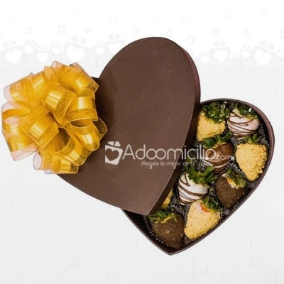 Caja Dulce Corazón Fresas Con Chocolate A Domicilio En Medellin Pedido Con Un Día De Anticipación 